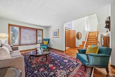 Photo 6 at 575 Park Crescent, West Shore, Pickering