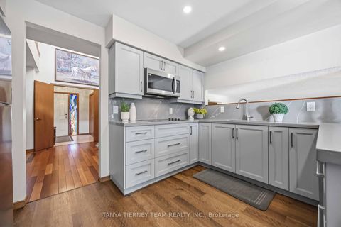 Photo 15 at 575 Park Crescent, West Shore, Pickering