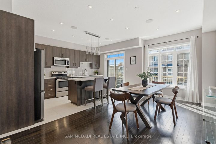 Photo 7 at 9 - 215 Dundas Street E, Waterdown, Hamilton