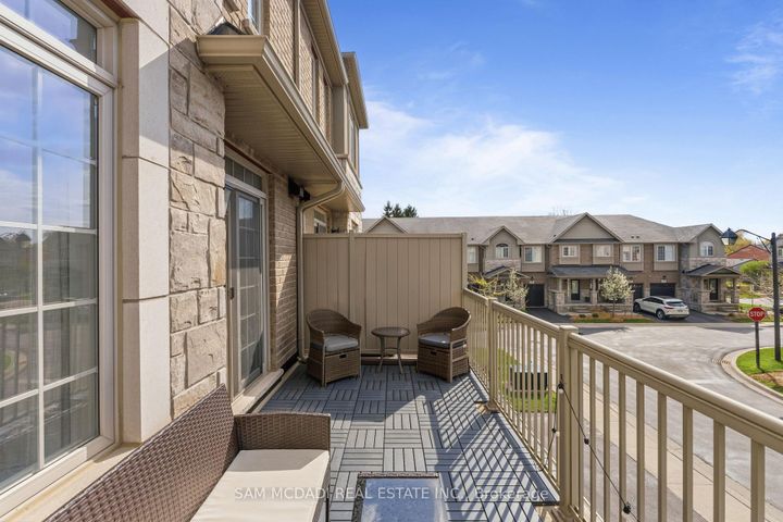 Photo 14 at 9 - 215 Dundas Street E, Waterdown, Hamilton