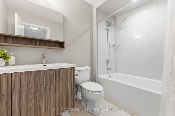 Photo 21 at 9 - 215 Dundas Street E, Waterdown, Hamilton