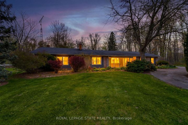 Photo 2 at 10 Huisman Lane, Rural Flamborough, Hamilton