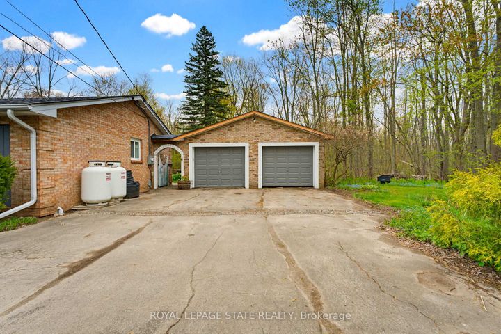 Photo 3 at 10 Huisman Lane, Rural Flamborough, Hamilton