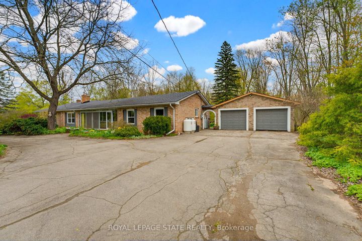 Photo 4 at 10 Huisman Lane, Rural Flamborough, Hamilton
