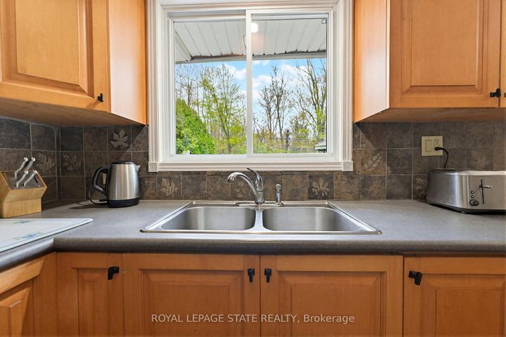 Photo 15 at 10 Huisman Lane, Rural Flamborough, Hamilton