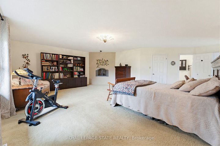 Photo 24 at 10 Huisman Lane, Rural Flamborough, Hamilton