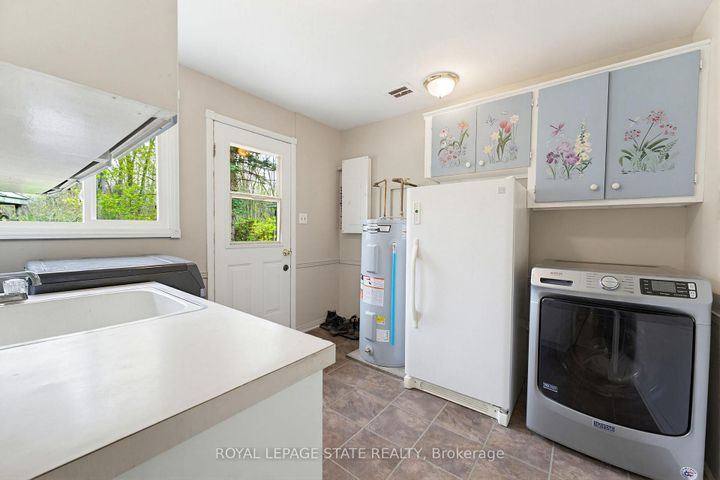 Photo 34 at 10 Huisman Lane, Rural Flamborough, Hamilton