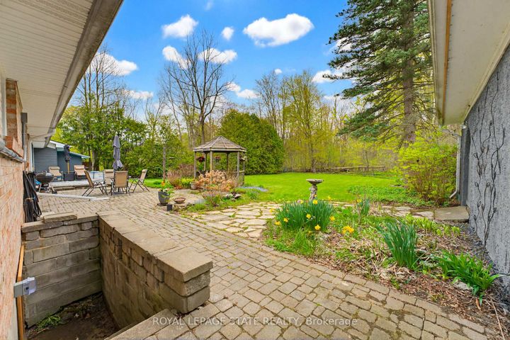 Photo 37 at 10 Huisman Lane, Rural Flamborough, Hamilton