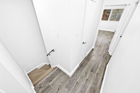 Photo 10 at 235 - 4001 Don Mills Road, Hillcrest Village, Toronto