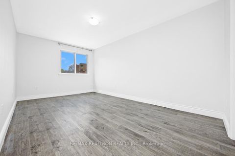Photo 11 at 235 - 4001 Don Mills Road, Hillcrest Village, Toronto