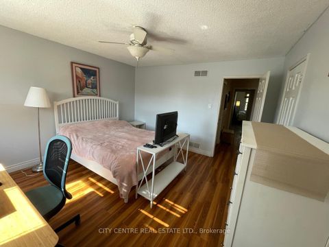 Photo 17 at 79 Tamarack Circle, The Westway, Toronto
