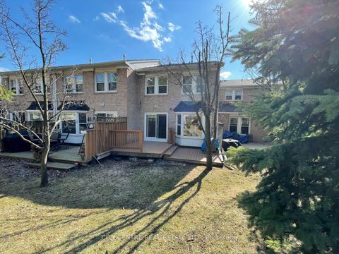 Photo 31 at 79 Tamarack Circle, The Westway, Toronto