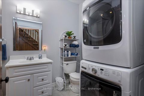 Photo 18 at 49 Park Street, Queen's Park, Barrie
