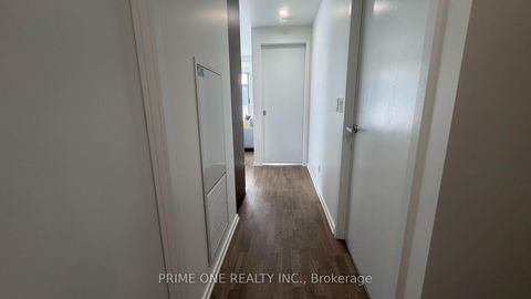 Photo 8 at 1704 - 1 Bloor Street E, Yonge Corridor, Toronto