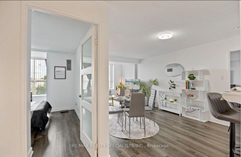 Photo 5 at 311 - 330 Mccowan Road, Eglinton East, Toronto