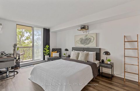 Photo 25 at 311 - 330 Mccowan Road, Eglinton East, Toronto