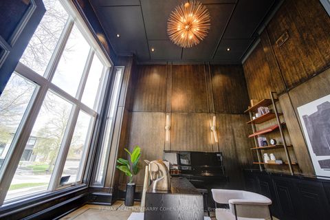 Photo 4 at 15 Ames Circle, Don Mills, Toronto