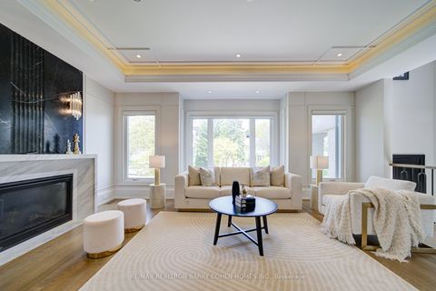 Photo 8 at 15 Ames Circle, Don Mills, Toronto