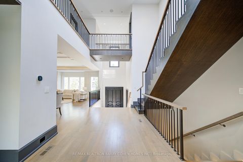 Photo 12 at 15 Ames Circle, Don Mills, Toronto