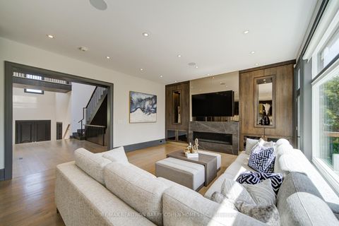 Photo 15 at 15 Ames Circle, Don Mills, Toronto