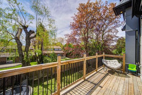 Photo 18 at 15 Ames Circle, Don Mills, Toronto