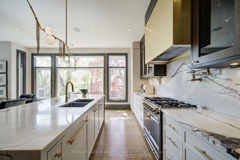Photo 21 at 15 Ames Circle, Don Mills, Toronto