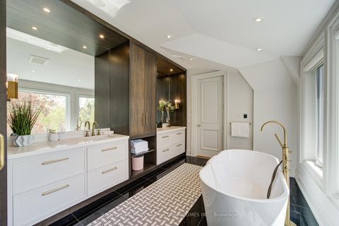Photo 33 at 15 Ames Circle, Don Mills, Toronto