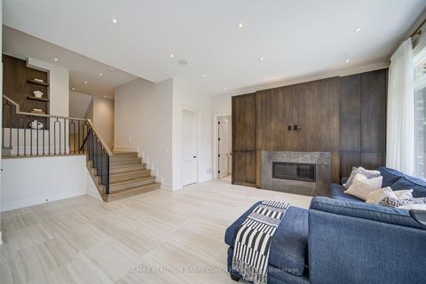 Photo 44 at 15 Ames Circle, Don Mills, Toronto