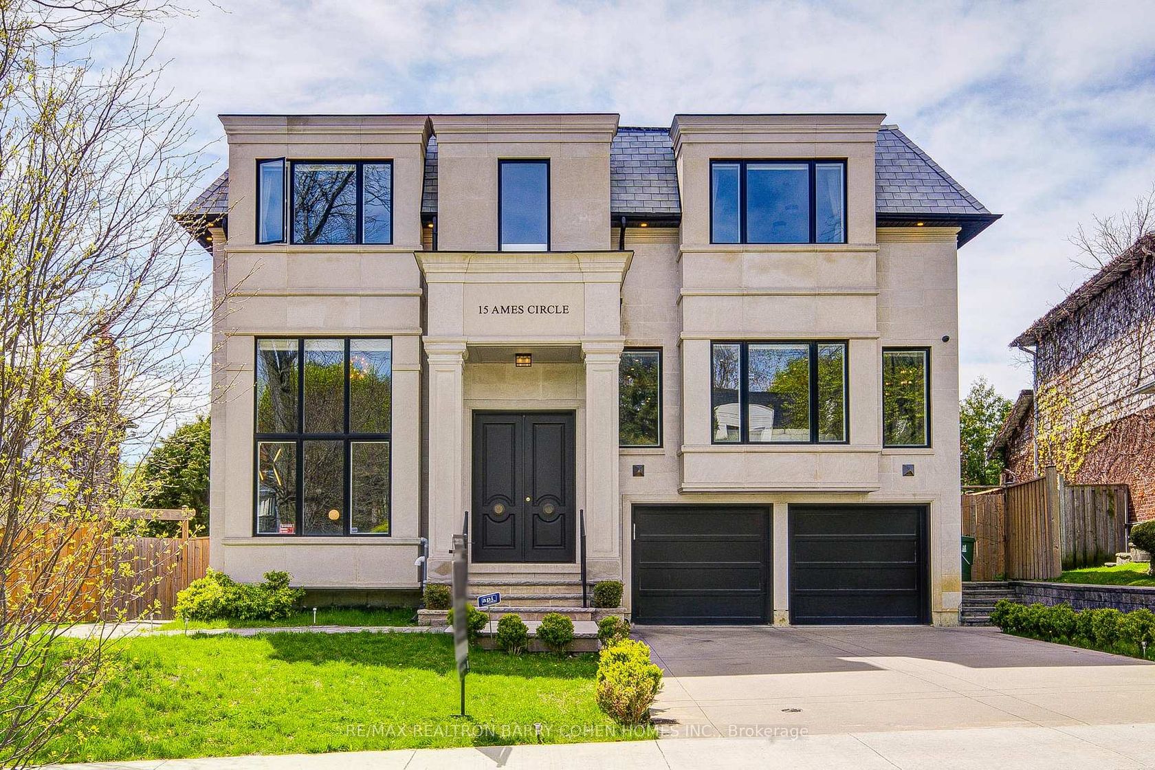 15 Ames Circle, Don Mills, Toronto photo number 2