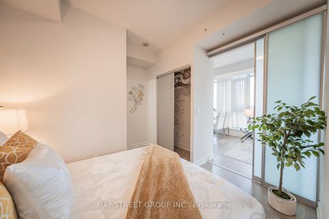 Photo 6 at 1502 - 30 Nelson Street, Waterfront Communities C1, Toronto