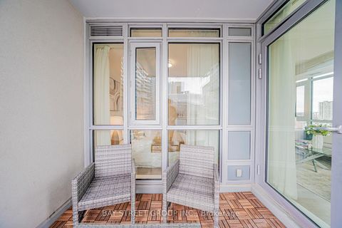 Photo 43 at 1502 - 30 Nelson Street, Waterfront Communities C1, Toronto