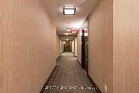 Photo 5 at 603 - 33 Bay Street, Waterfront Communities C1, Toronto