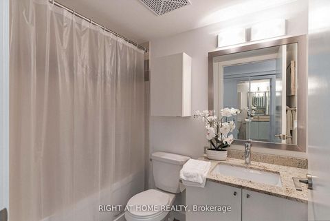 Photo 10 at 603 - 33 Bay Street, Waterfront Communities C1, Toronto