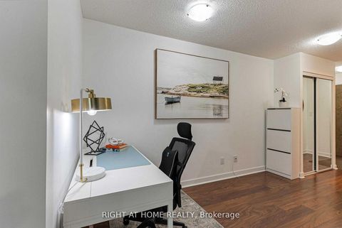 Photo 12 at 603 - 33 Bay Street, Waterfront Communities C1, Toronto