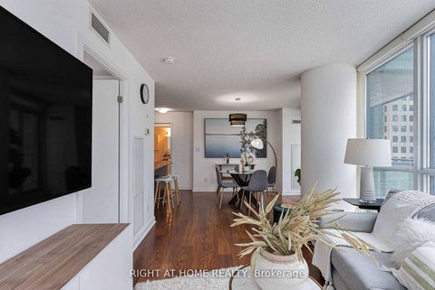 Photo 23 at 603 - 33 Bay Street, Waterfront Communities C1, Toronto