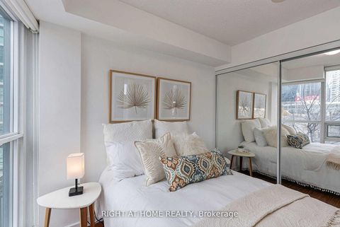 Photo 26 at 603 - 33 Bay Street, Waterfront Communities C1, Toronto