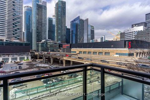 Photo 35 at 603 - 33 Bay Street, Waterfront Communities C1, Toronto