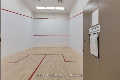 Photo 37 at 603 - 33 Bay Street, Waterfront Communities C1, Toronto
