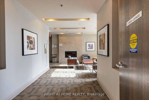 Photo 39 at 603 - 33 Bay Street, Waterfront Communities C1, Toronto