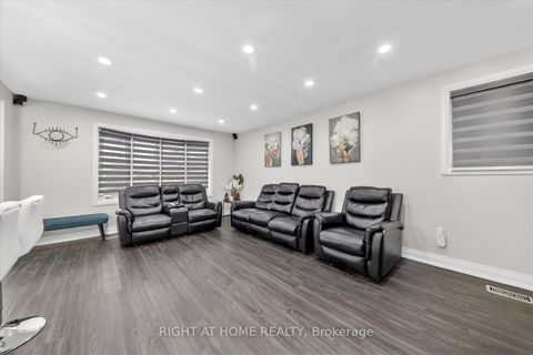 Photo 11 at 314 Morrish Road S, Highland Creek, Toronto