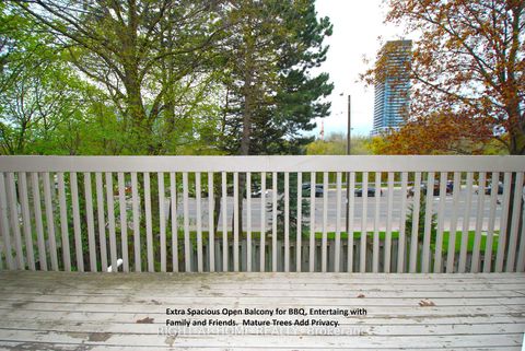 Photo 9 at 59 Cheryl Shepway, Don Valley Village, Toronto