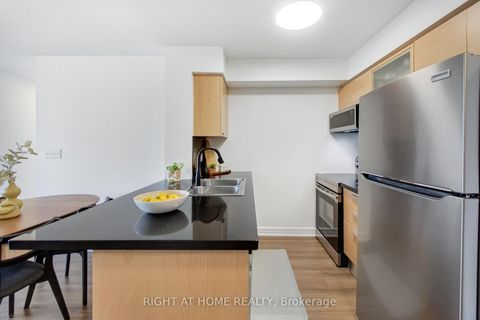 Photo 2 at Lph02 - 16 Harrison Garden Boulevard, Willowdale East, Toronto