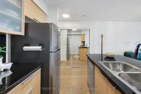 Photo 4 at Lph02 - 16 Harrison Garden Boulevard, Willowdale East, Toronto