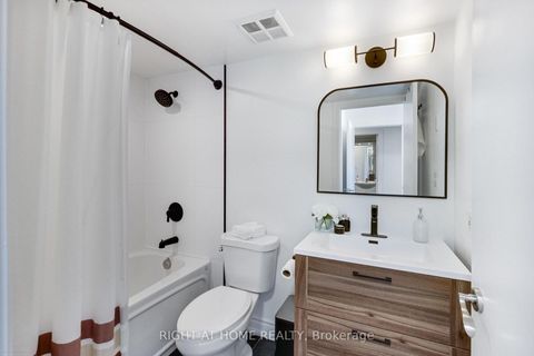 Photo 21 at Lph02 - 16 Harrison Garden Boulevard, Willowdale East, Toronto