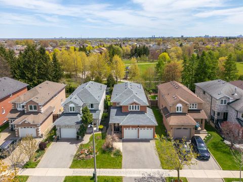 Photo 2 at 65 Springer Drive S, Westbrook, Richmond Hill