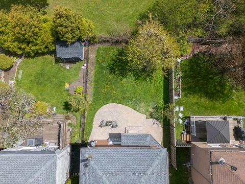 Photo 8 at 65 Springer Drive S, Westbrook, Richmond Hill