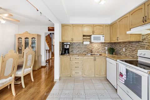 Photo 5 at 28 Foxtail Ridge, Armitage, Newmarket