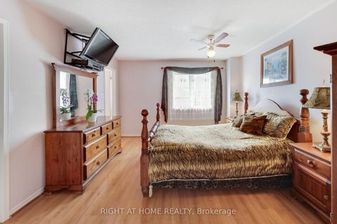 Photo 9 at 28 Foxtail Ridge, Armitage, Newmarket