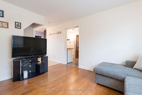 Photo 10 at 44 Hadden Crescent, Cundles East, Barrie