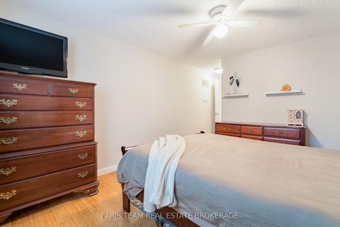 Photo 13 at 44 Hadden Crescent, Cundles East, Barrie